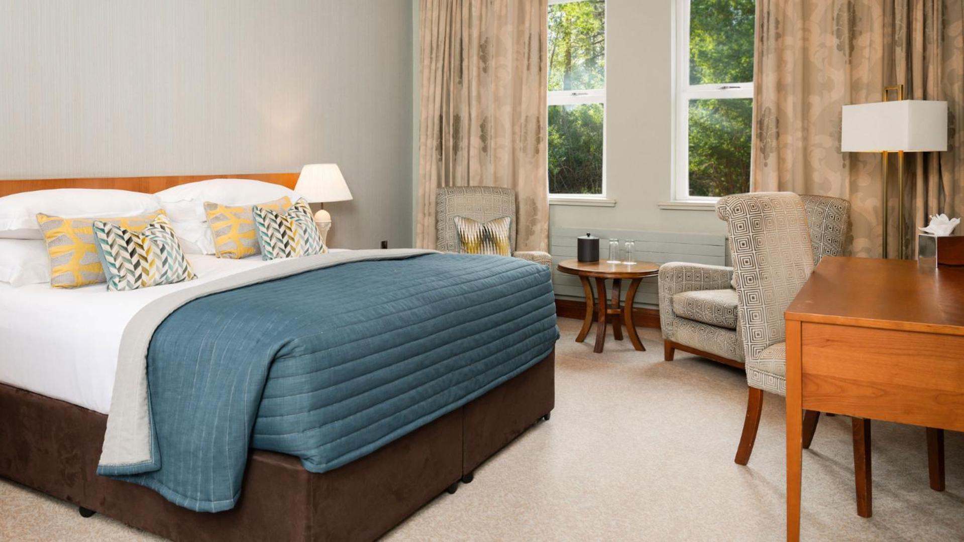 The Culloden Estate&Spa Holywood  Exterior foto A bedroom at the hotel