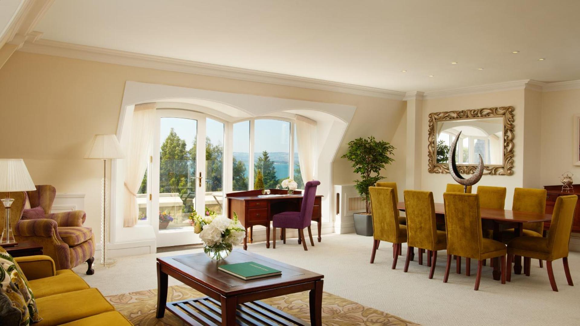 The Culloden Estate&Spa Holywood  Exterior foto Interior of a typical apartment